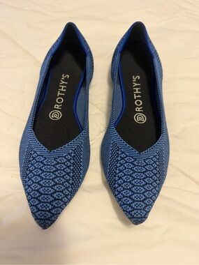 Rothy's Pointed Knit Flats in Blue Pattern sz 8